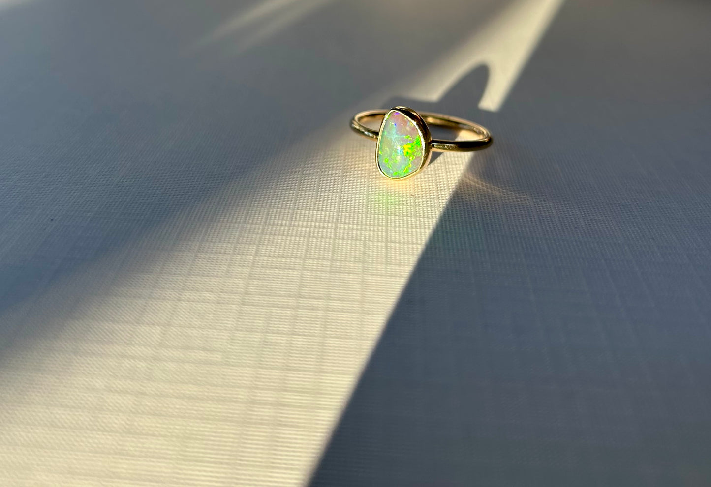 9ct gold, Forest Light - 1.2ct