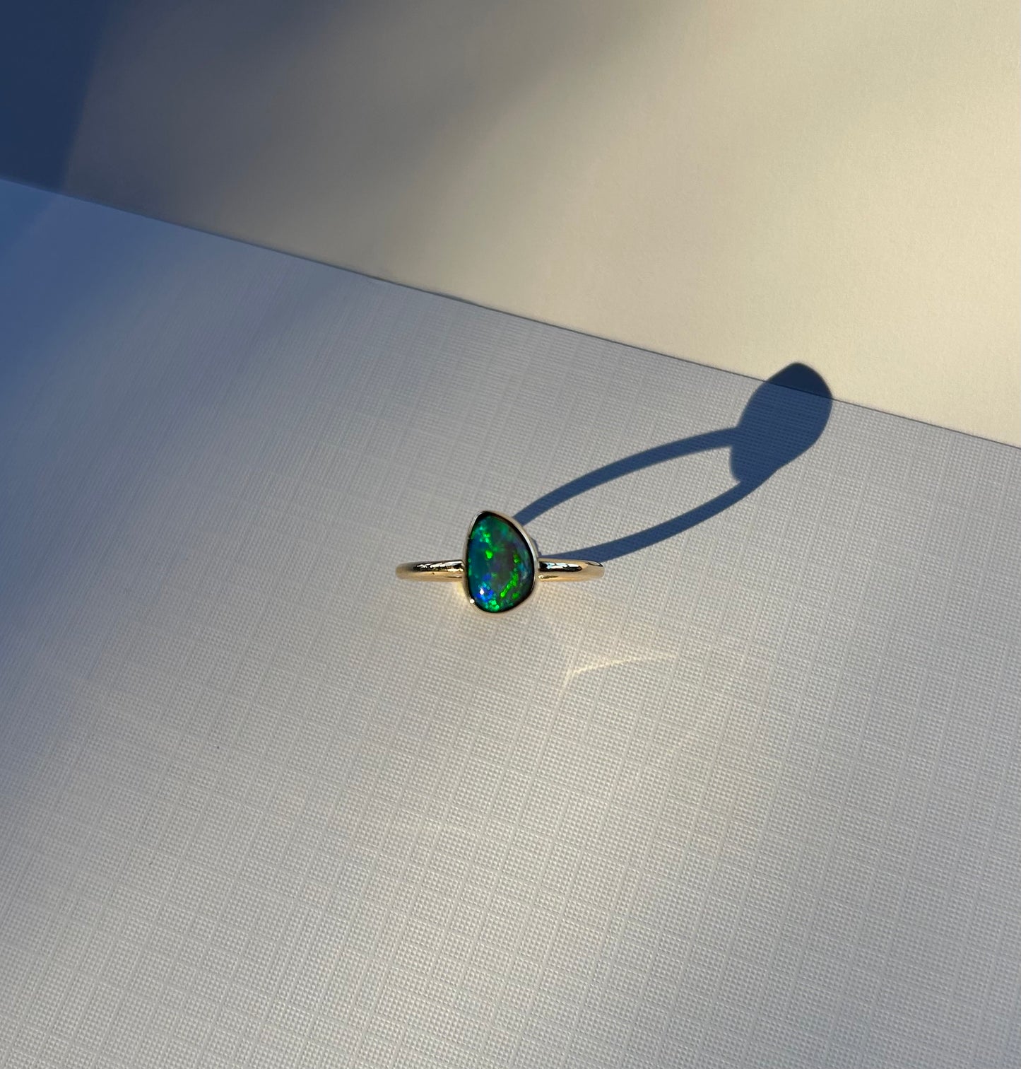 9ct gold, Forest Light - 1.2ct