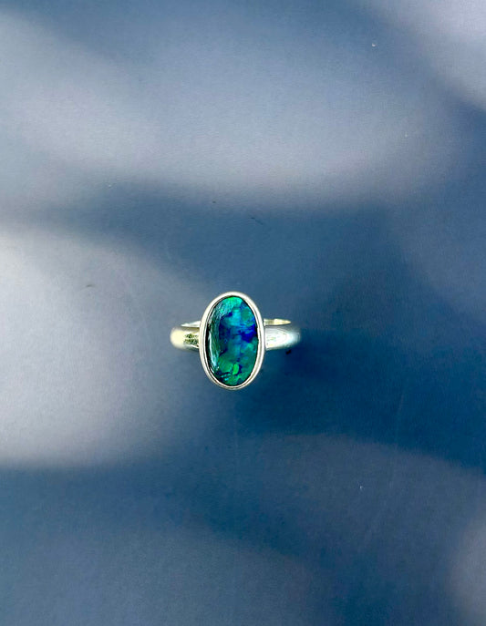 Aurora's wave - 3.10 solid opal stone